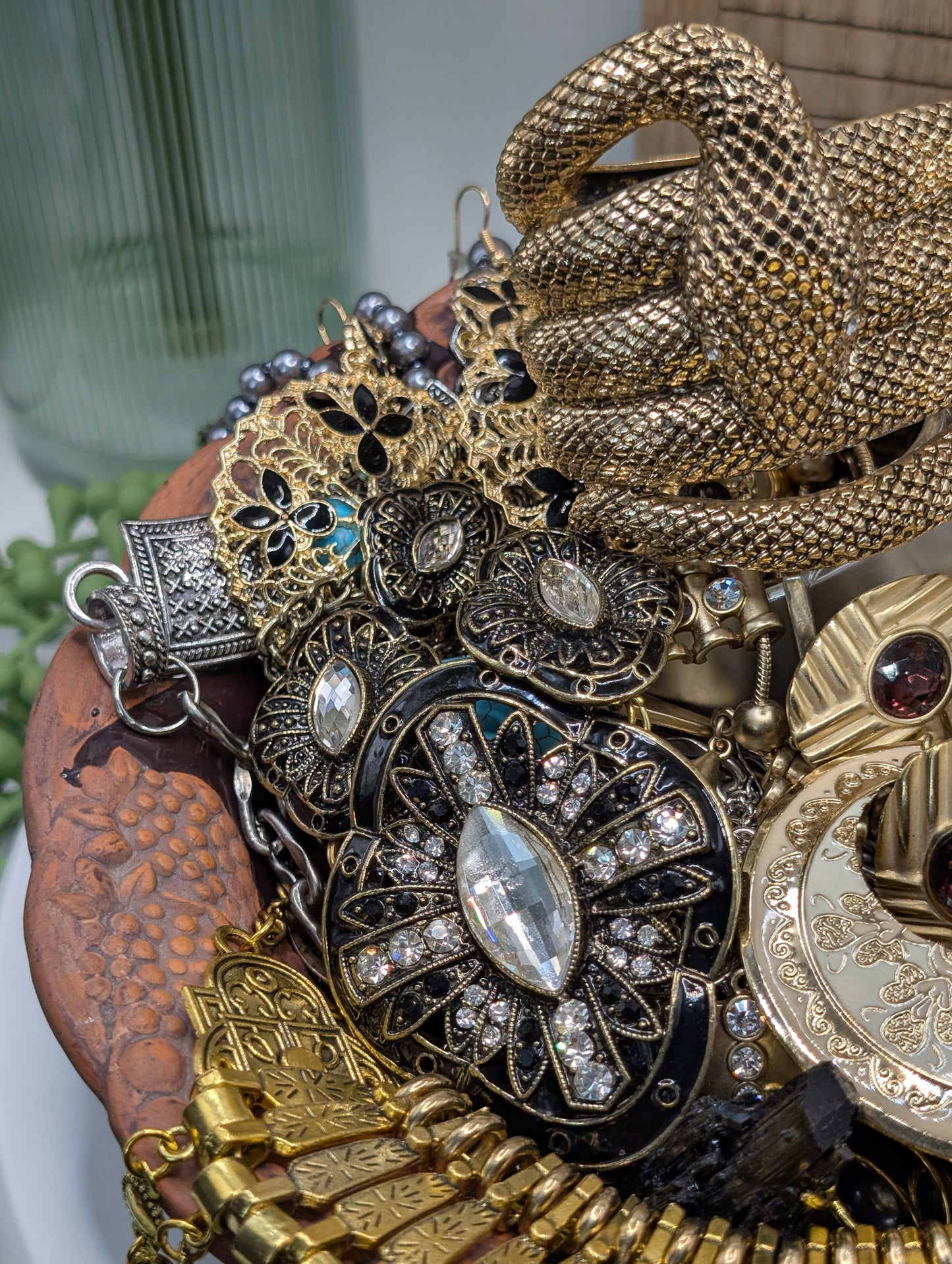 Mystery Jewelry Jar - Cleopatra's Treasure
