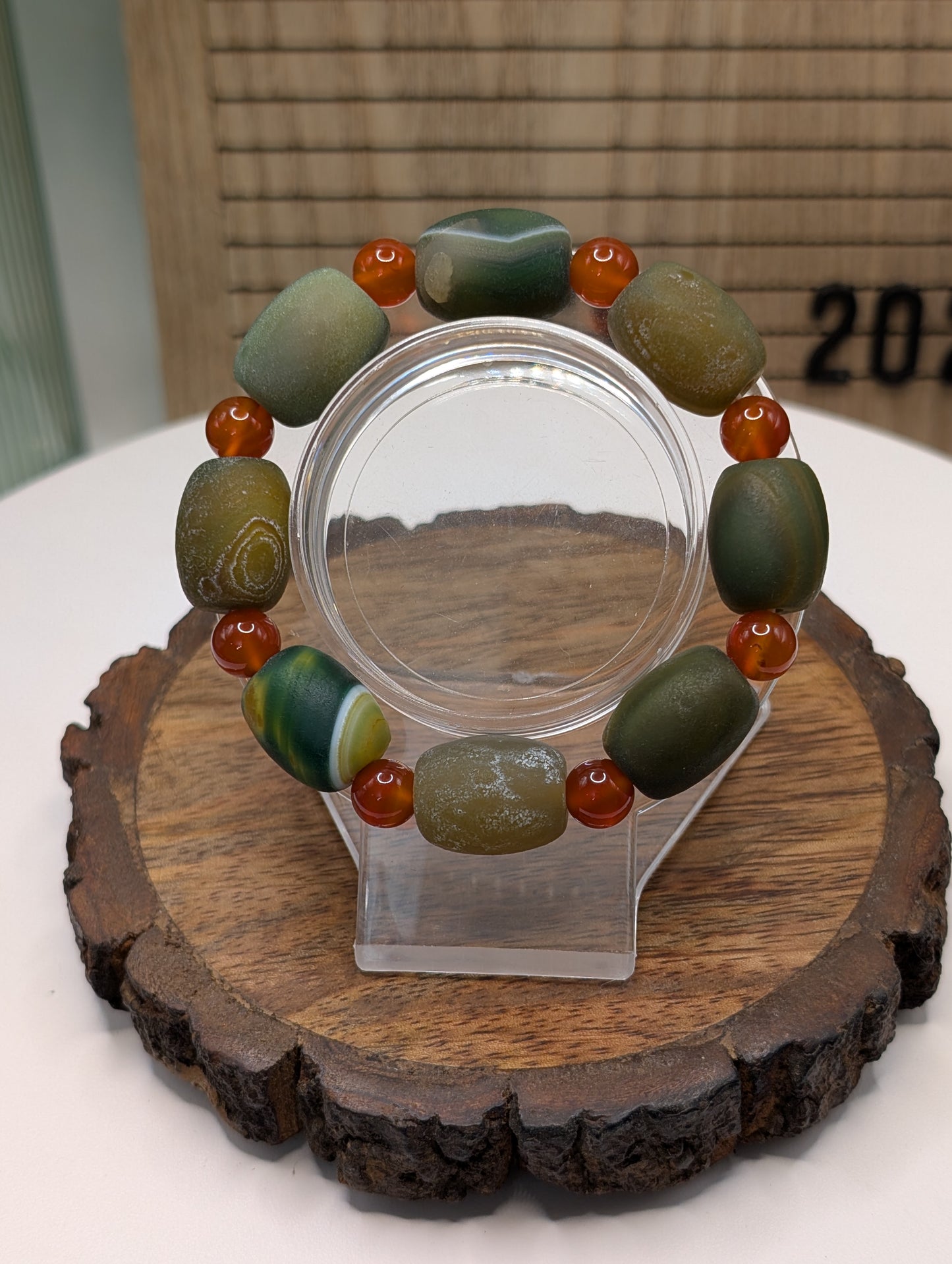 Gobi Agate 14mm Barrel Beaded Bracelet - Green (Dyed)