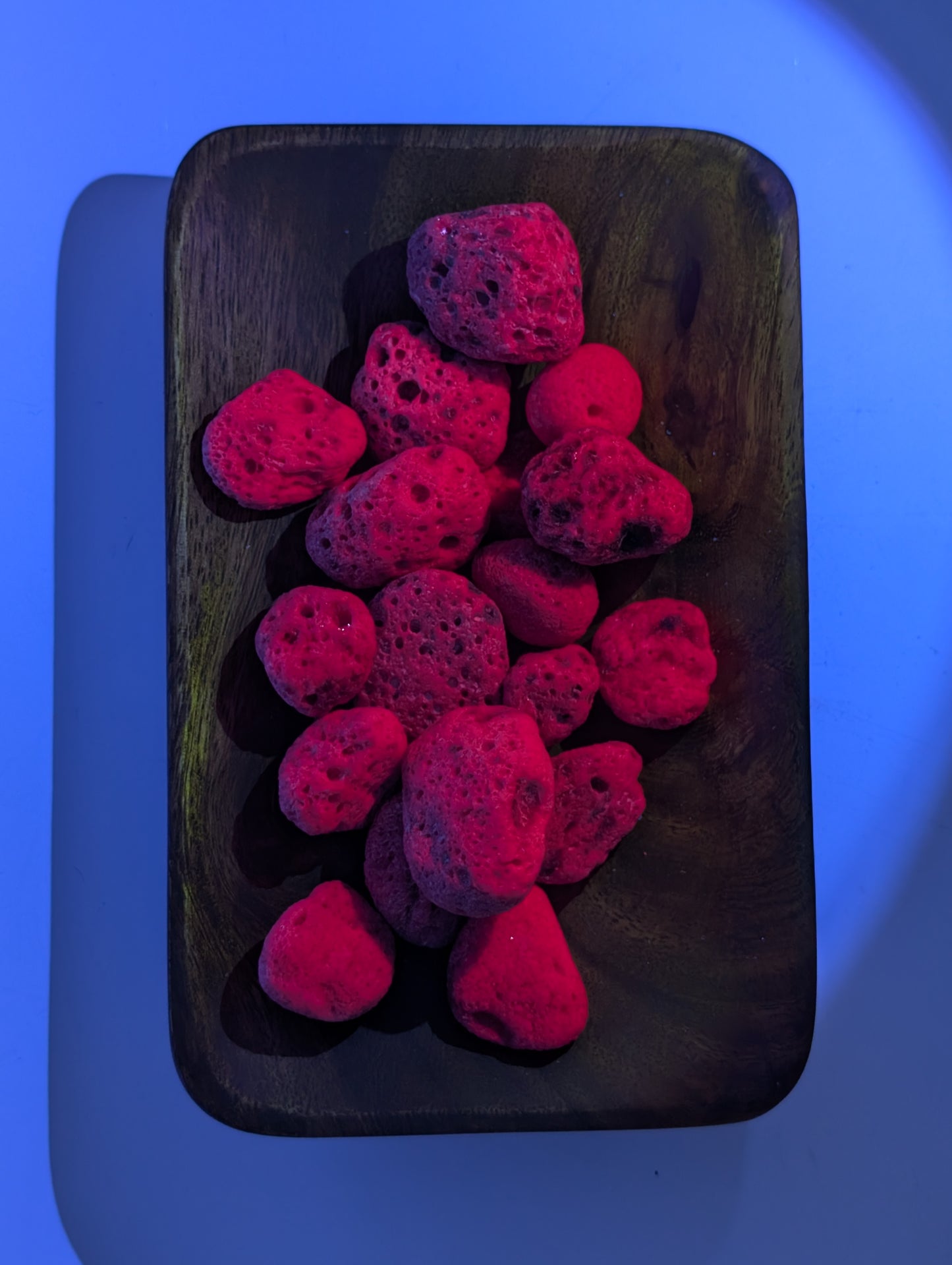 Honeycomb Ruby - UV Reactive Stones (3 Pieces)