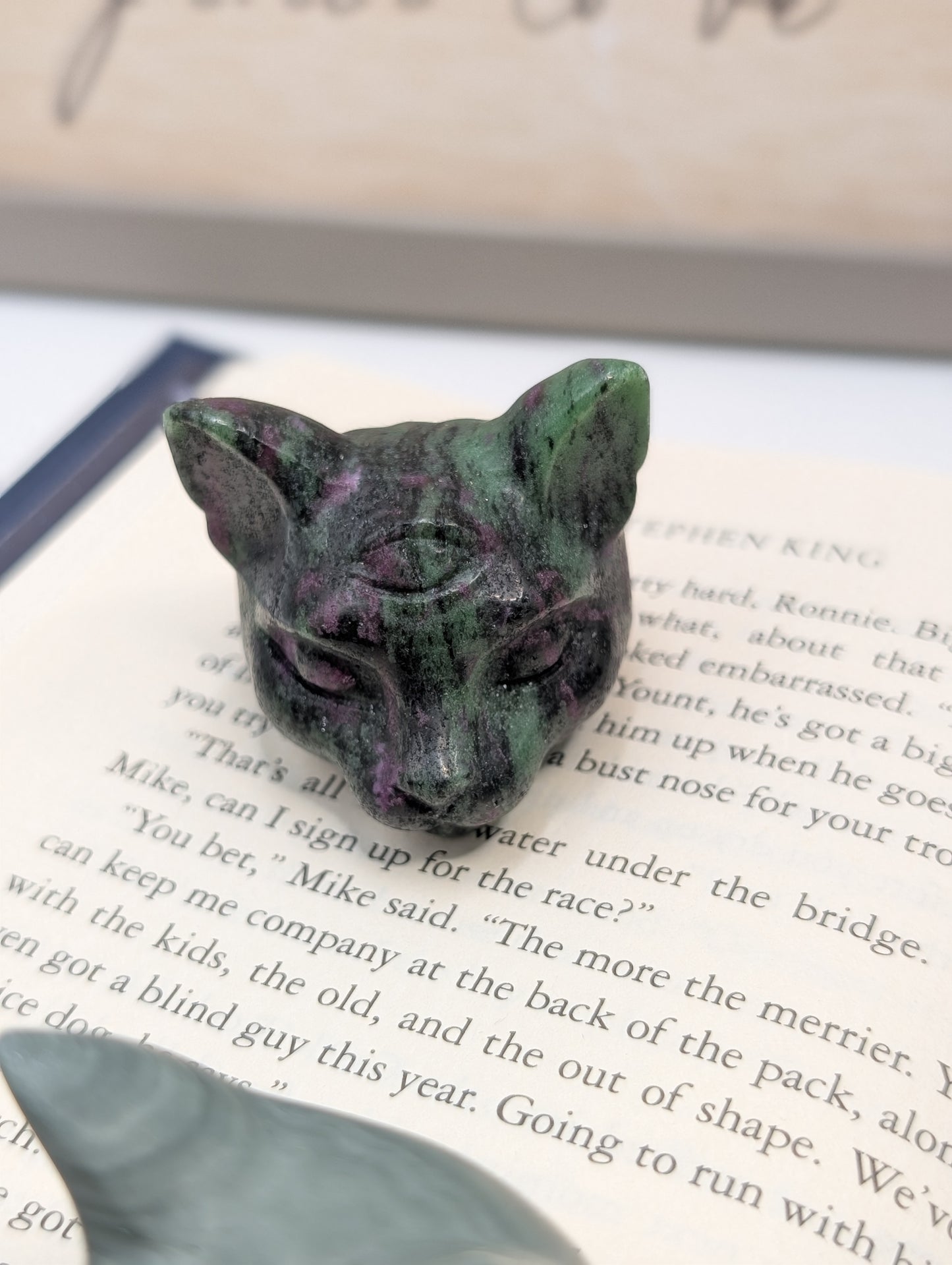 Crystal Cat Head with All-Seeing Eye – Carved Stone Spirit Totem
