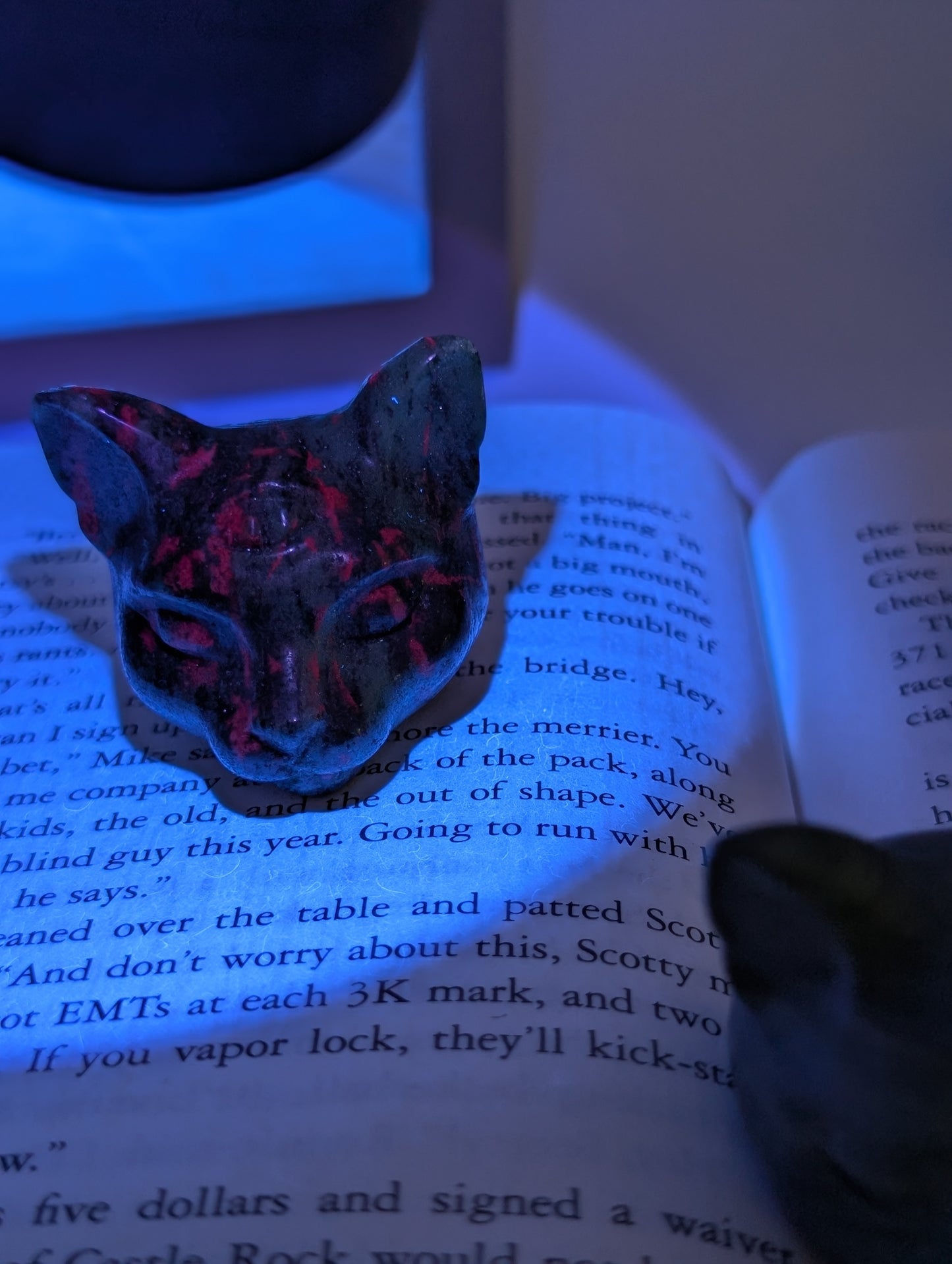 Crystal Cat Head with All-Seeing Eye – Carved Stone Spirit Totem