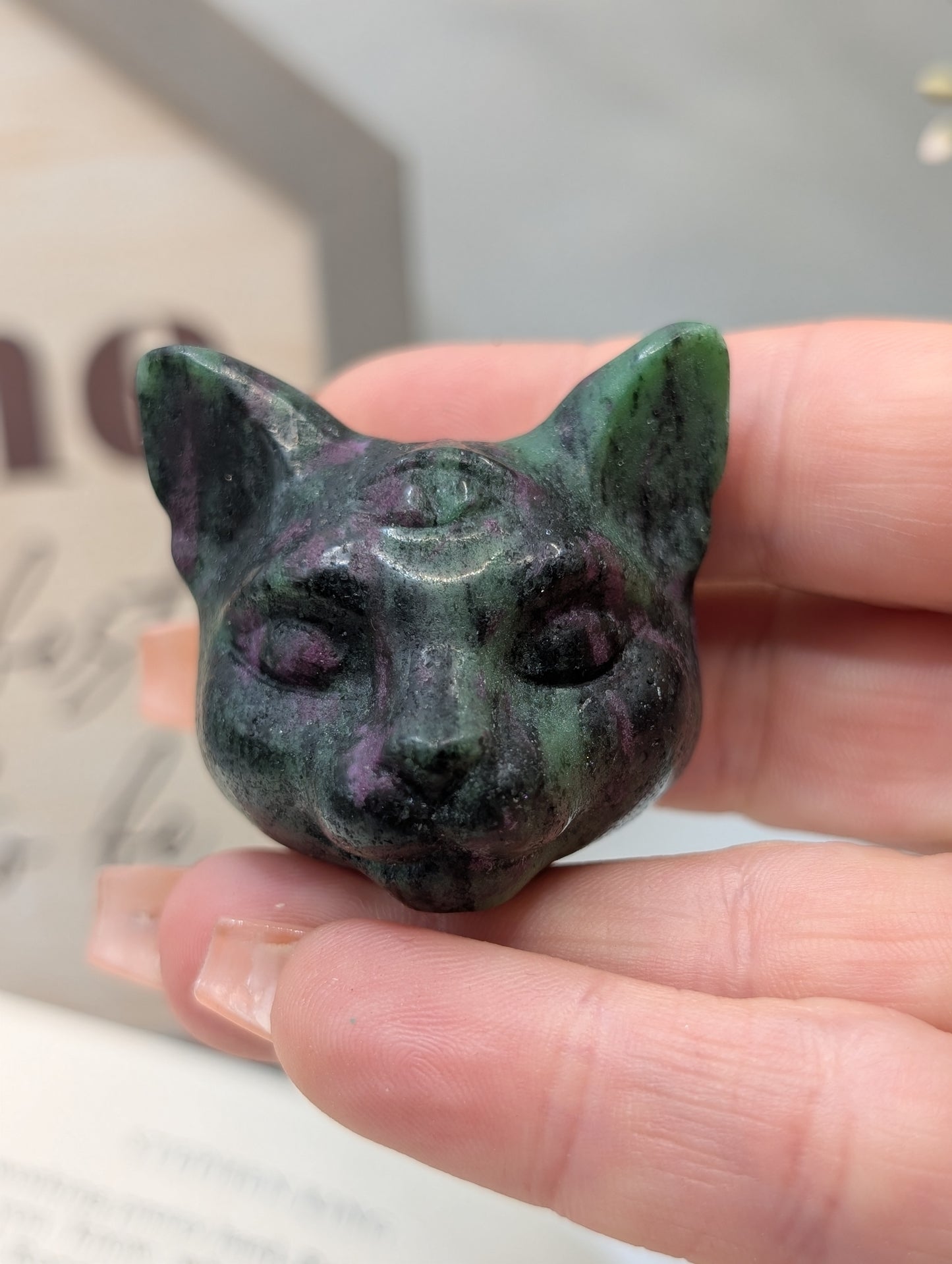 Crystal Cat Head with All-Seeing Eye – Carved Stone Spirit Totem