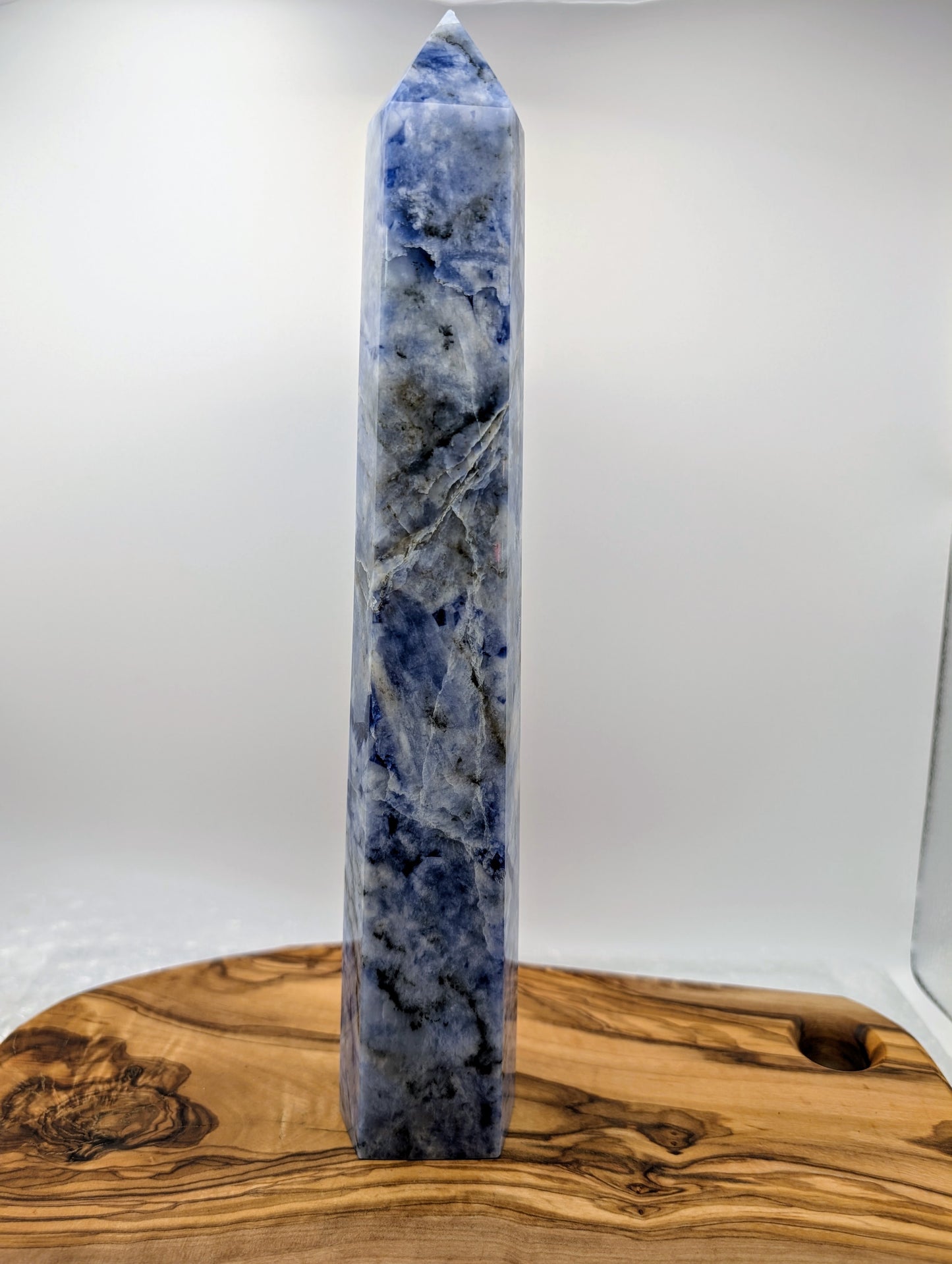 Sodalite Tower - Highly UV Reactive!!