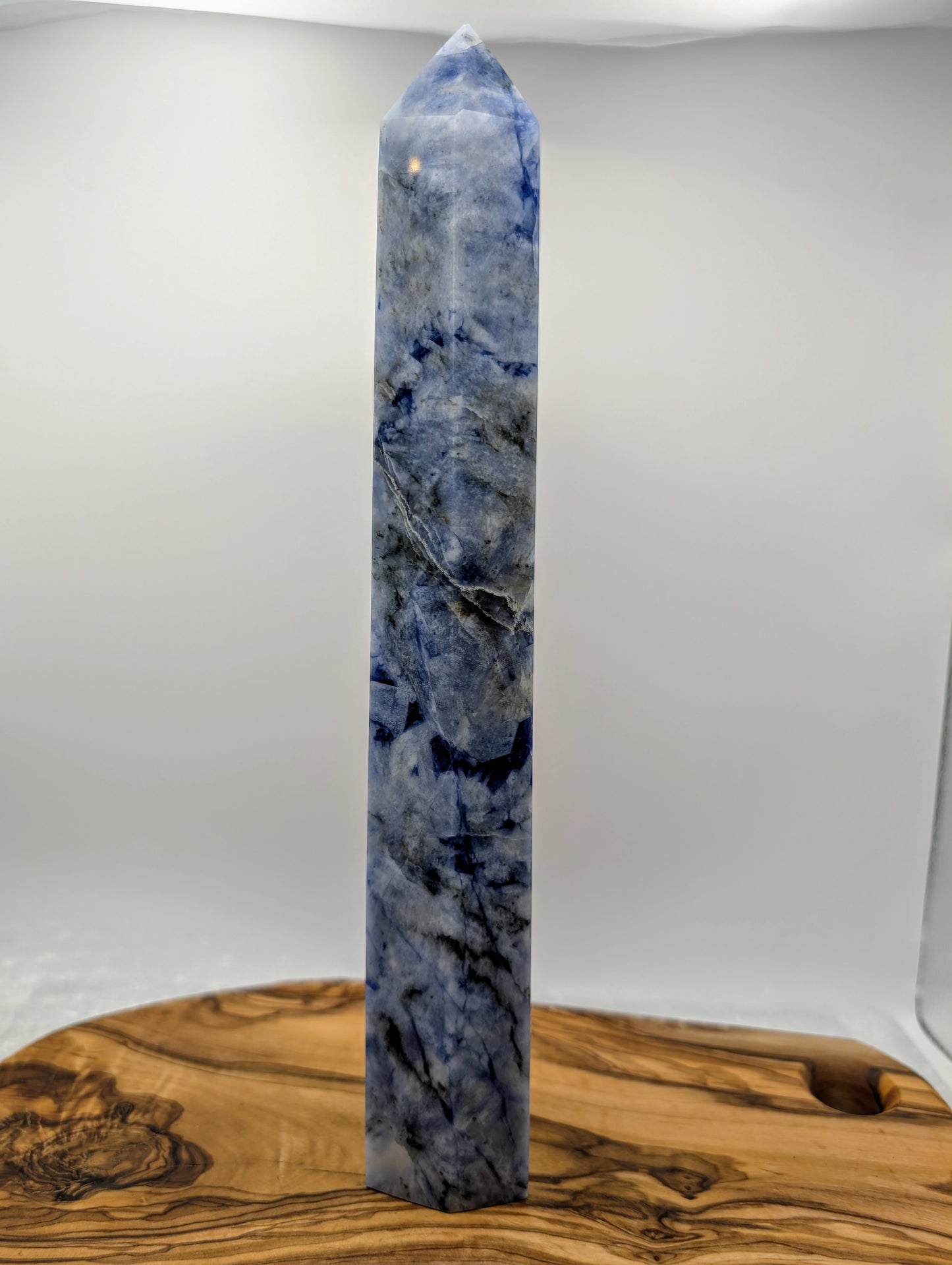 Sodalite Tower - Highly UV Reactive!!