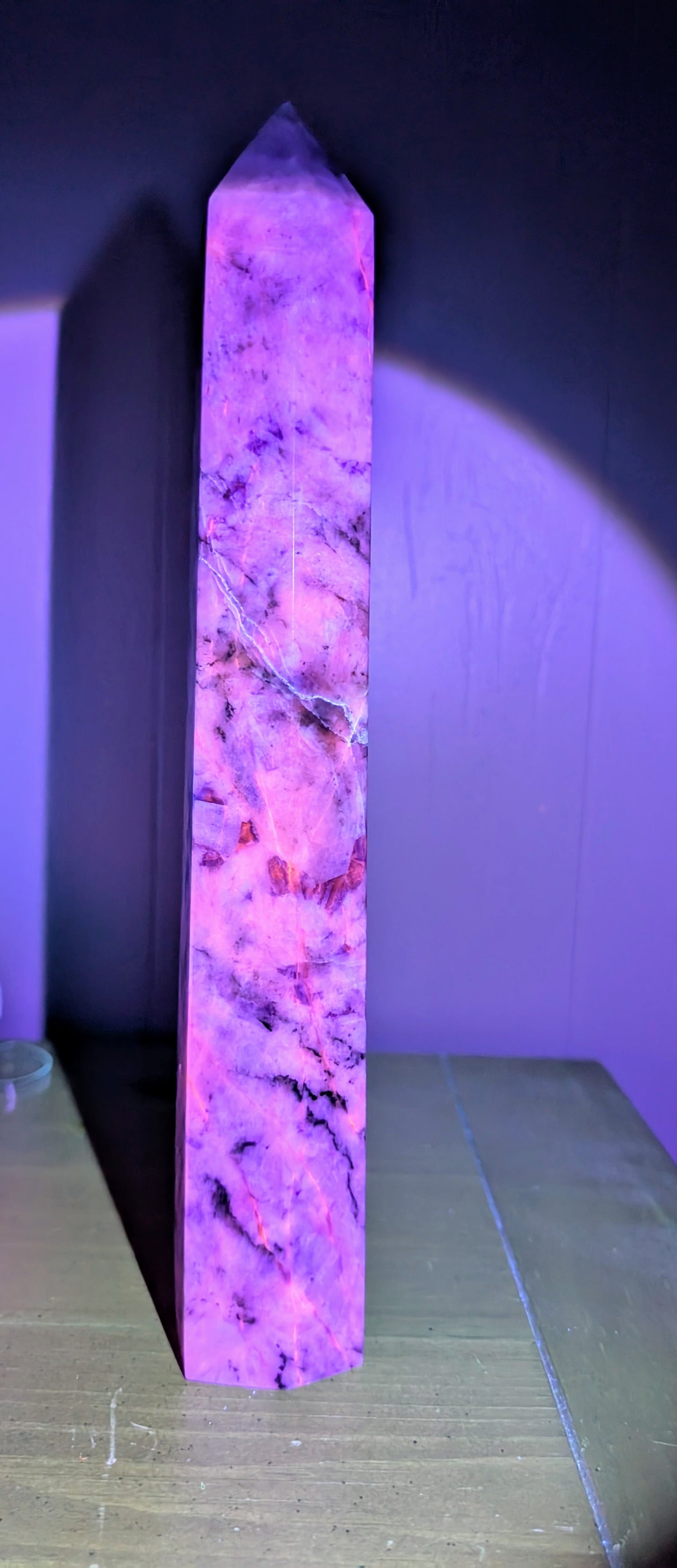 Sodalite Tower - Highly UV Reactive!!
