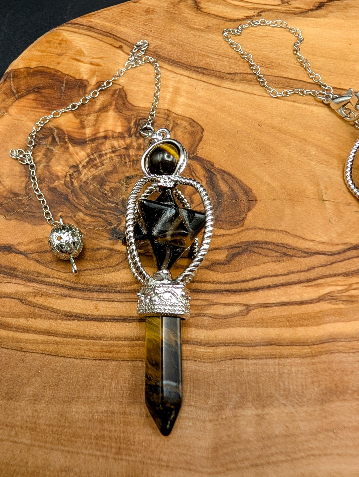 Crystal Merkaba Pendulum with Crystal Points on Silver chains