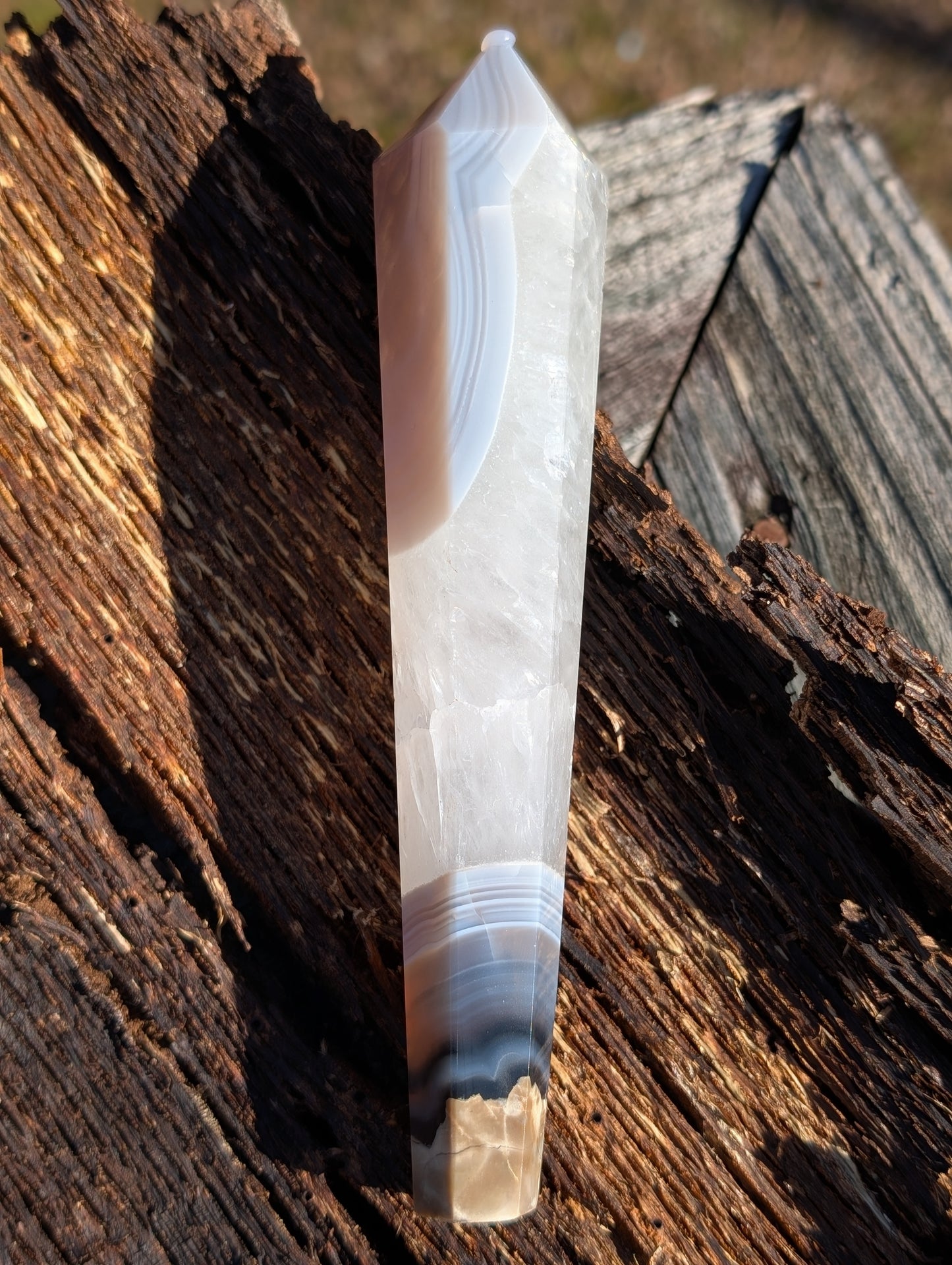 Volcano Agate Wand - UV Reactive!