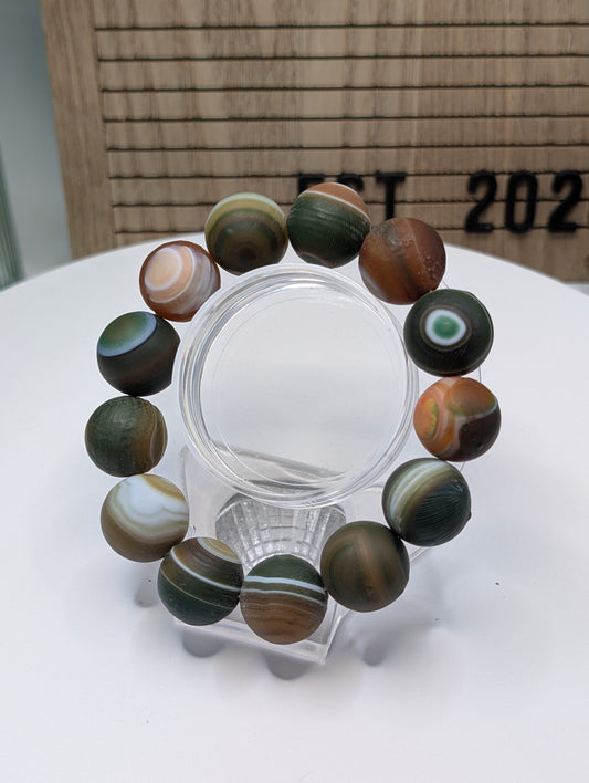 Gobi Agate 17mm Bracelet - Green (Dyed)