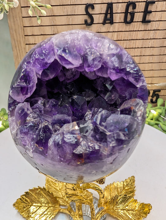 Amethyst Open Smile Geode With Stand Set