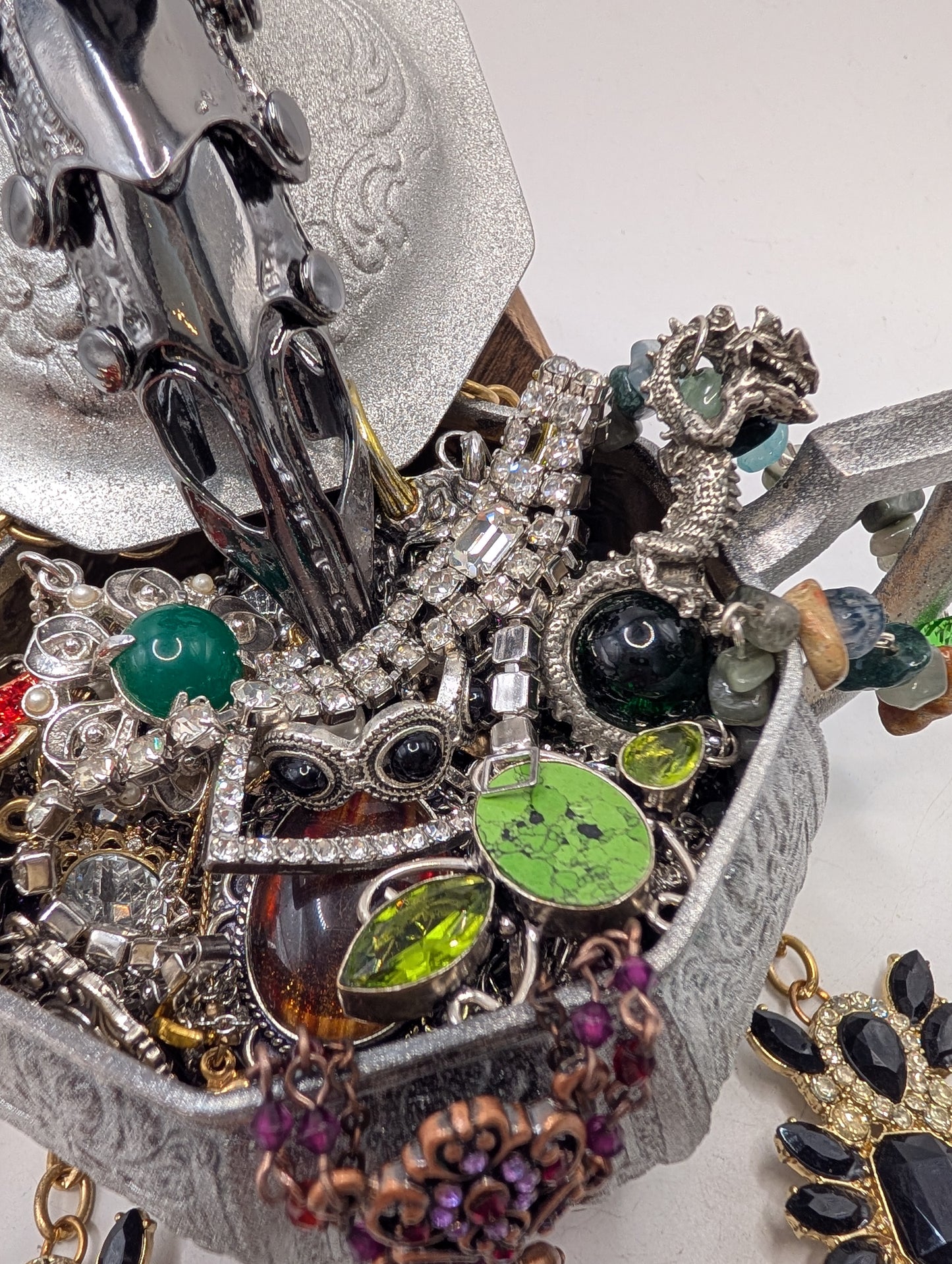 Dragon's Hoard Jewelry Cauldron