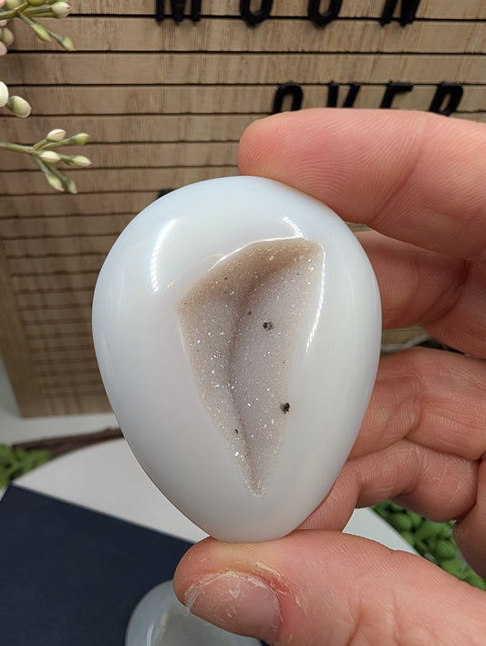 Druzy Agate Palm Stone with Sugar Quartz Center