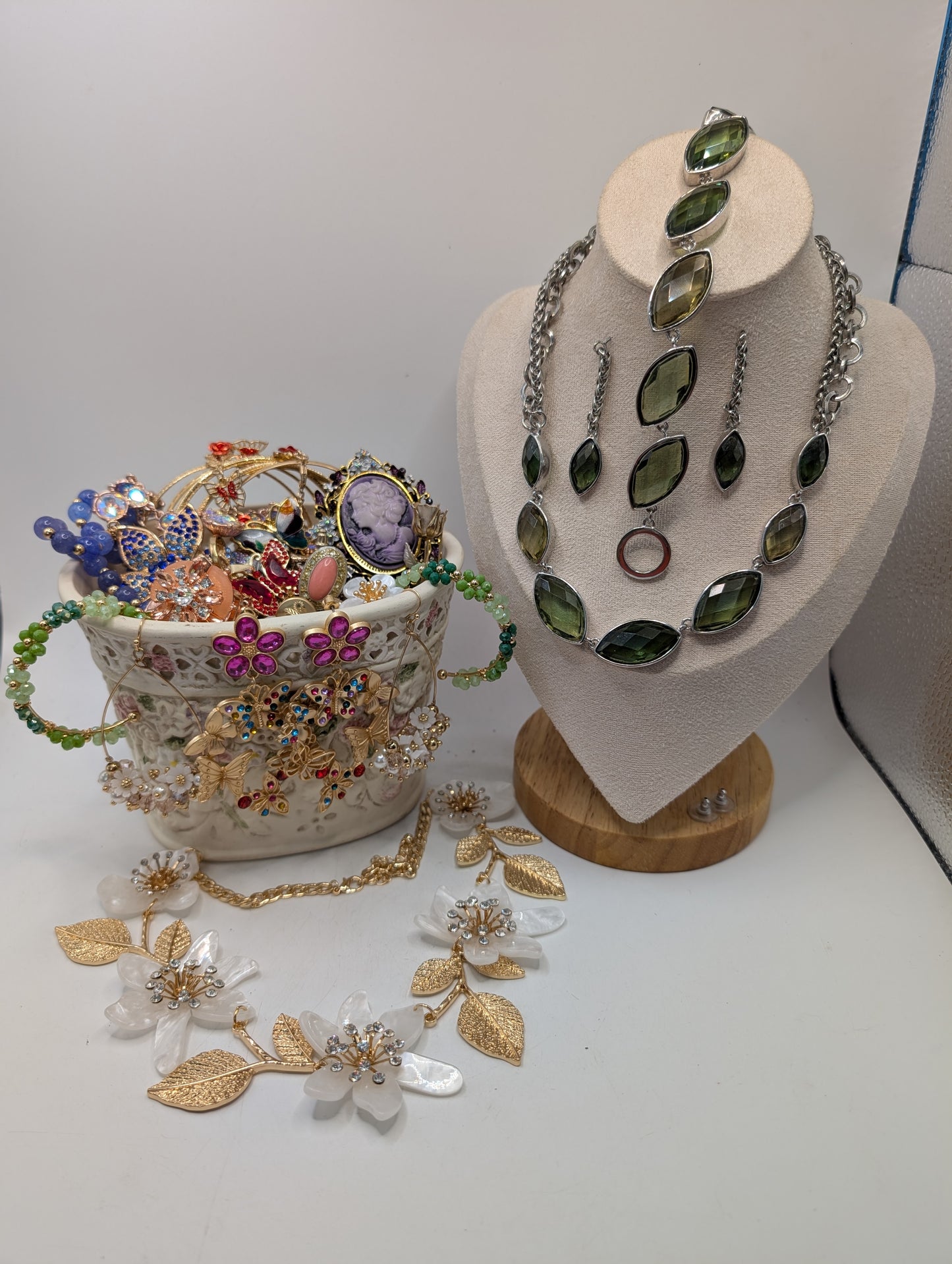 Enchanted Garden Jewelry Jar