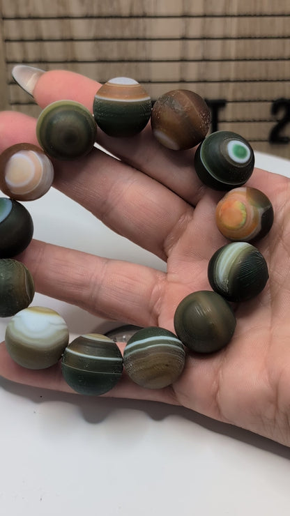 Gobi Agate 17mm Bracelet - Green (Dyed)
