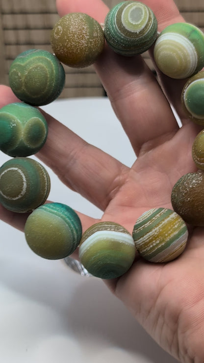 Gobi Agate 20mm Bracelet - Green (Dyed)